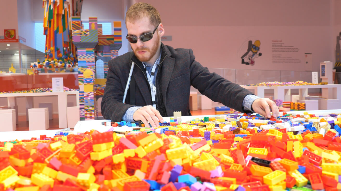 kan blinde også bygge med LEGO