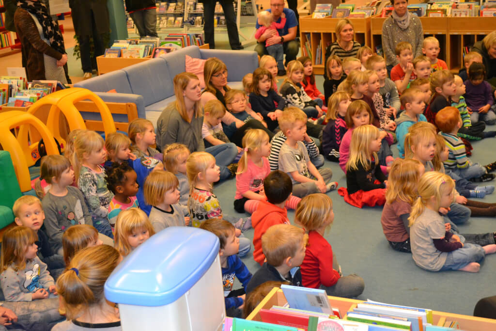 70 børn til fernisering på Billund Bibliotek