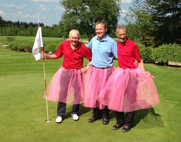Golfspillere med fokus på brystkræft