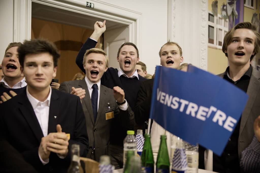 Blå blok vinder valget, hvis det står til de unge i Billund Kommune, og resten af Danmark