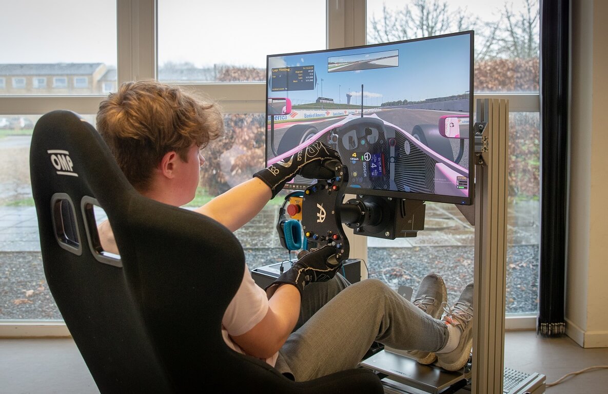 TronsøSkolen laver Danmarks første eSport Racing linje